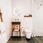 Апартаменты West 7 Зандфорт